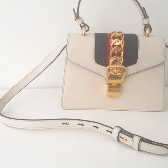 Host pick 💎 Price slashed Gucci sylvie mini handbag 👜 - Picture 7 of 12
